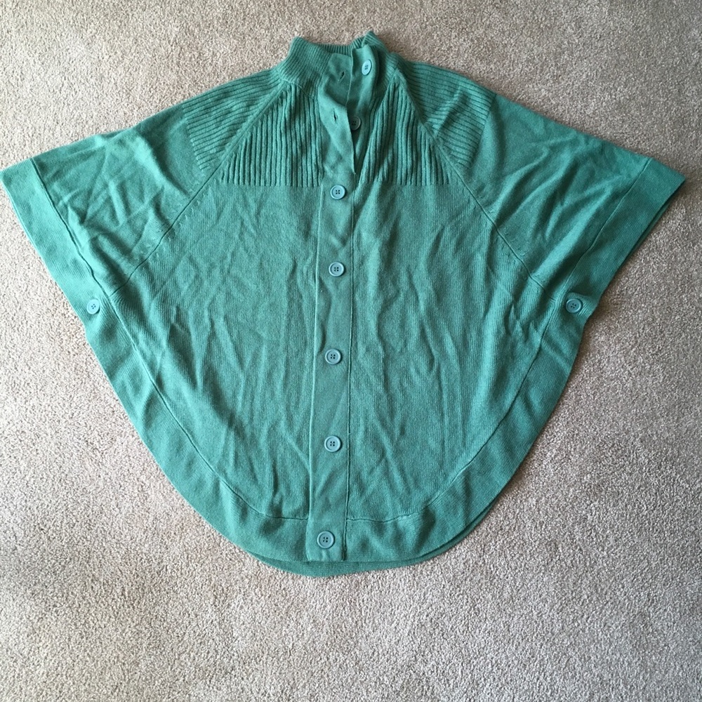 Argee one size fits all light green poncho